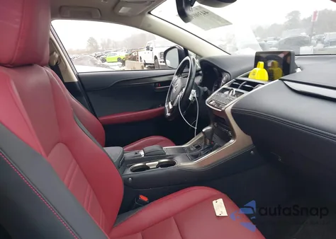 2021 Lexus Nx 300 z USA, uszkodzony, nr VIN JTJDARDZ2M2240928